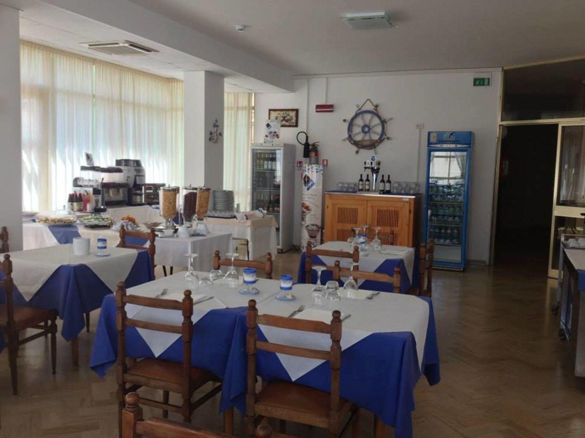 Hotel Orlov Rimini Exterior photo